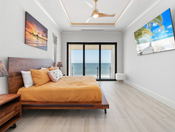 Beachfront Home in Fort Myers with Panoramic Gulf Views